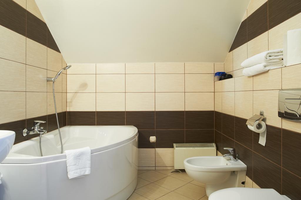 Pensjonat Przy Zamku Człuchów Habitación foto